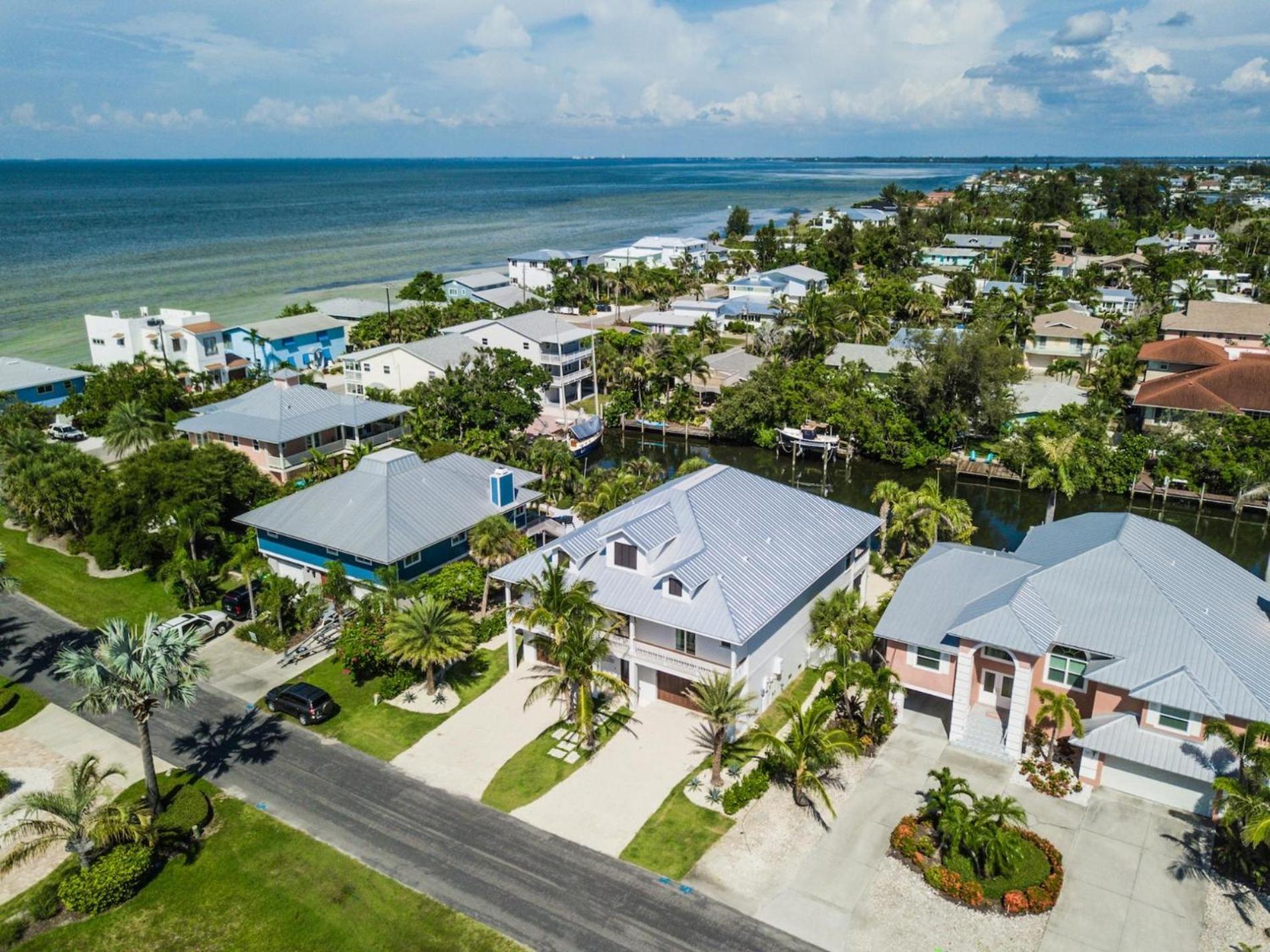 Sea La Vie Beach House - Luxurious 4Br Home W Pool Spa Dock Canal Access On Anna Maria Island Εξωτερικό φωτογραφία